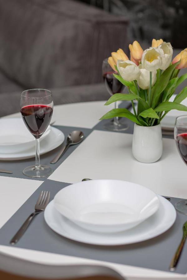 Apartments Warsaw Gieldowa 4 By Noclegi Renters Dış mekan fotoğraf